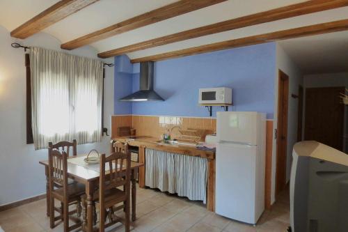 keuken, Las Aliagas Apartamentos Rurales in Peralejos De Las Truchas