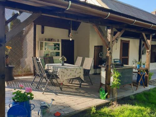  Lovely Cottage Home in Velence