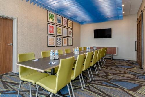 Holiday Inn Express and Suites Lancaster - Mount Joy By IHG - 회의실/연회장