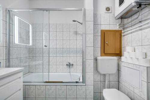 Fonyód Beach Apartment - image 5