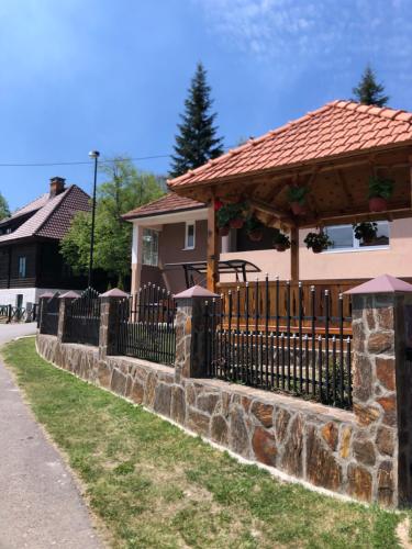 Apartments Bogdanović