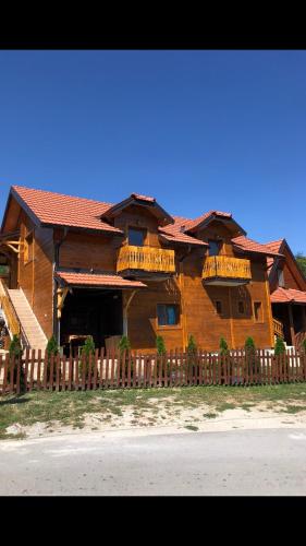Apartments Bogdanović (Apartments Bogdanovic) in Mokra Gora