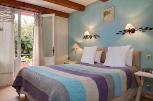1 queen bed