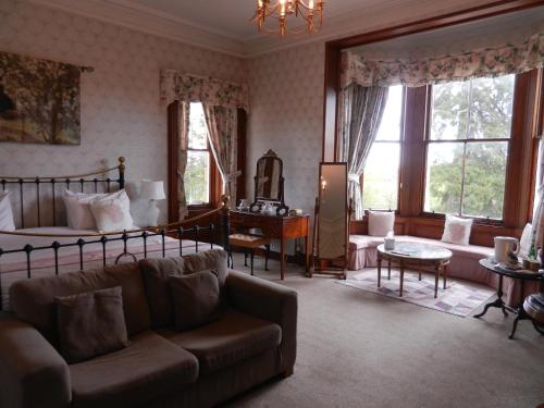 Mansfield Castle Hotel in Тейн