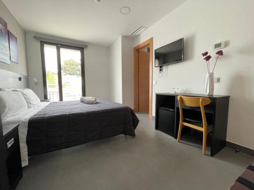 6 Bis HOTEL - image 10