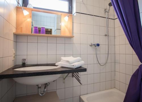 Dr Suren Strasse 13-4 - image 6