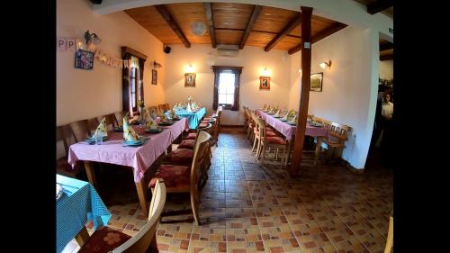 Εστιατόριο, Etno village Gostoljublje in Mionica