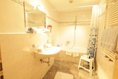Aparthotel Alpenpark - image 6