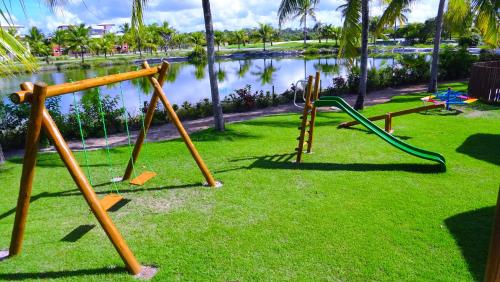 Apartamento com varanda no Iberostate em Praia do Forte in มาทา เดอ ซาโอ โจโอ