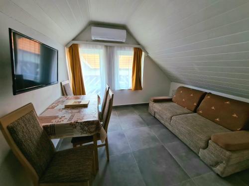 Regina Apartman Hegykő - image 12