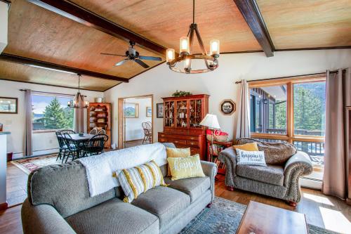 Rocky Mountain Peakview - main image