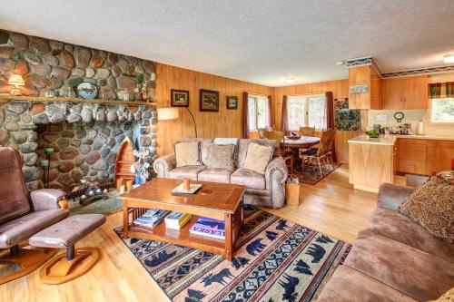 Anglers Dream Remote Escape on Bull River! in Sandpoint (ID)