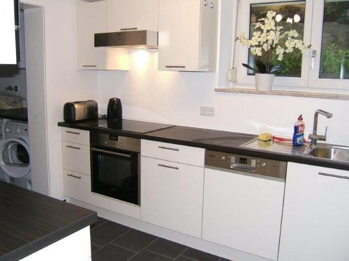 кухня, Ferienwohnung Stryck in Тетнанг