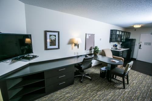 Candlewood Suites Fargo-North Dakota State University