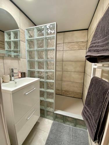 Bathroom, Le Cosy City - Agde Centre in Agde City Center