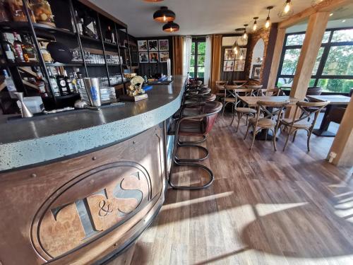 Les Terrasses de Saumur - Hôtel & Appartements - Restaurant & Spa (Logis) - image 4