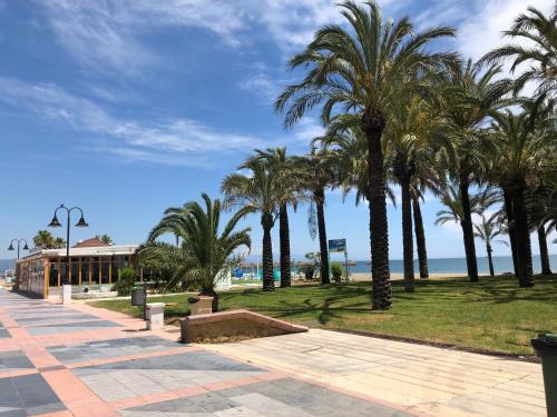  CARIHUELA BEACH apartment, 2nd line, Pension in Torremolinos