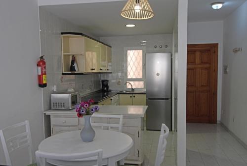  CARIHUELA BEACH apartment, 2nd line in Torremolinos