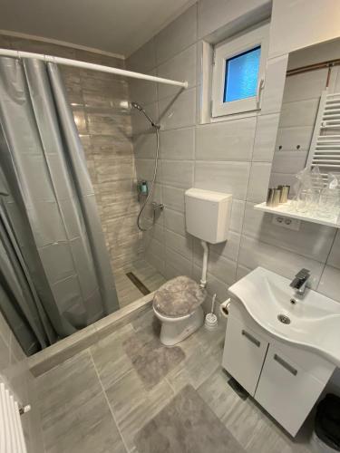 Apartmani Mira - image 2