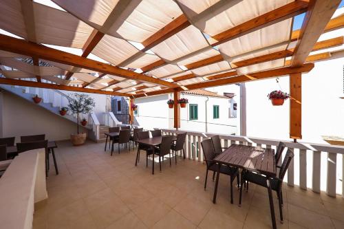 Balkons/terase, Apartmani Dvor Betina in Murter