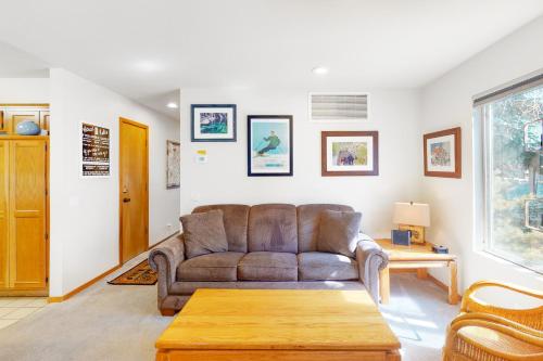 Snowcreek 607 - main image