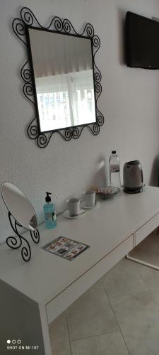 Apartamentos Cala Azul La Móra - image 4