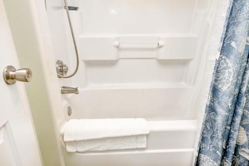 Neat Retreat - image 8