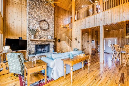 Summit Escape in Whittier, USA