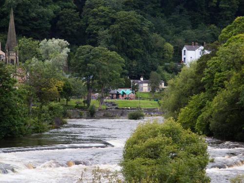 Catref Llangollen - image 2