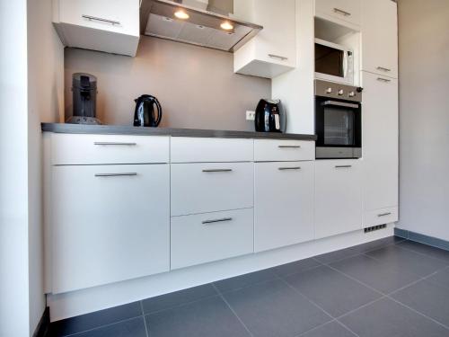 Modern Holiday Home in De Haan with Garden - image 7