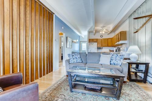 Ten Mile Creek 304 condo - image 8