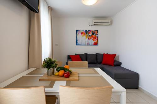 Apartments Dolac - image 7