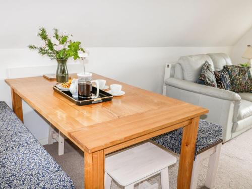 19 Honicombe Park - image 10