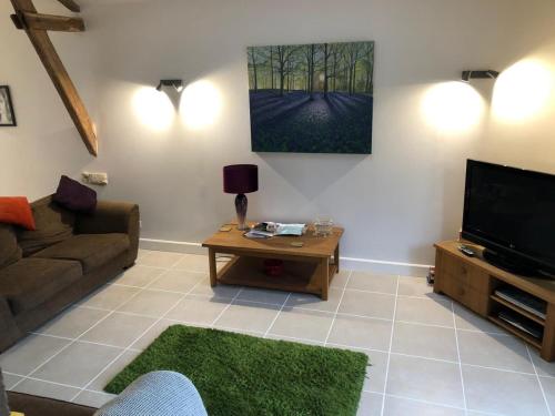 Stone Cottage in Rural France gîte à louer Châteauneuf-la-Forêt