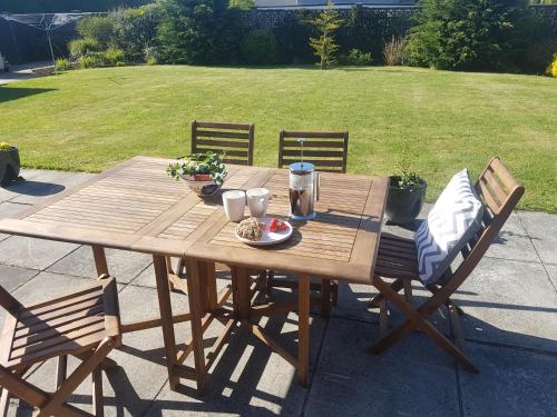 The Burrow, a Spacious Bungalow in Heart of NI