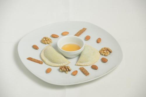 Vila White - image 8