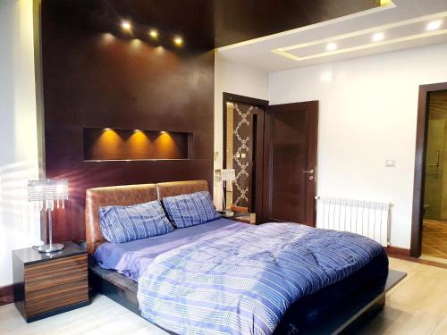 Luxurious Boutique One Bed Apartment In Bahria Town - image 13