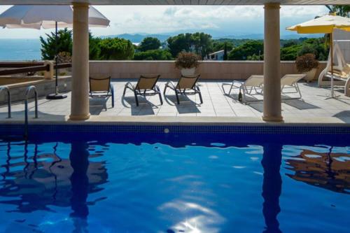 Martin 's Villa. House on the beach with pool gîte à louer Platja de sa Somera