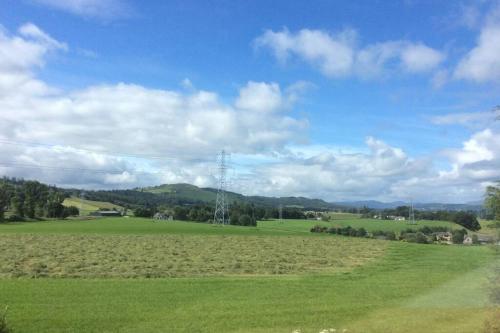 The Nest - Near Inverness & Loch Ness in Kiркхілл