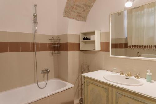 Agriturismo Germogli I Tenuta di Fassia - image 8