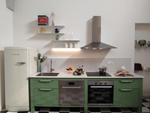 keuken, 1940 Luxury Accommodations by Wonderful Italy in Ostuni