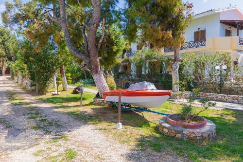 Galazia Akti Seaside Apartments
