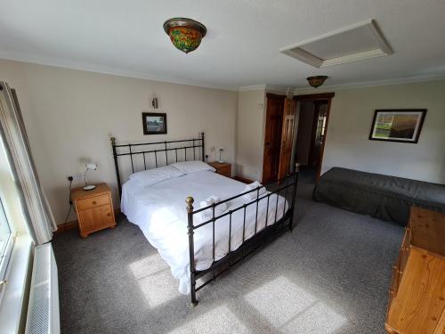 Stable Cottage - image 5
