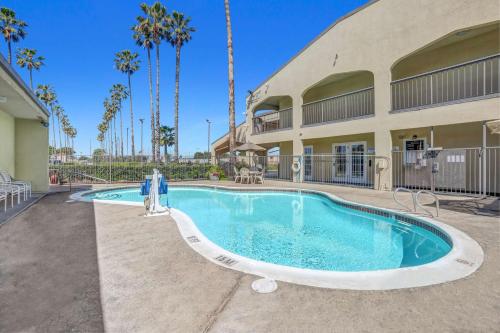 Motel 6-Lodi, CA - Hotel - Lodi