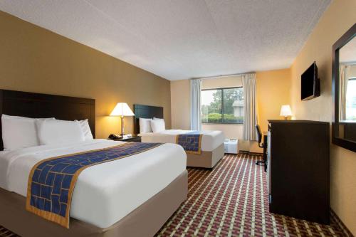 Days Inn by Wyndham Hillsborough in Hillsborough, USA