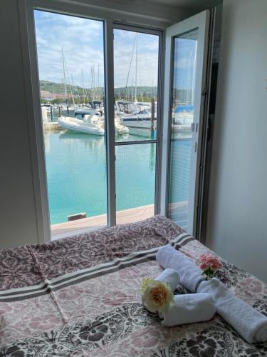 Floating House Blue Star – Portoroz, MO