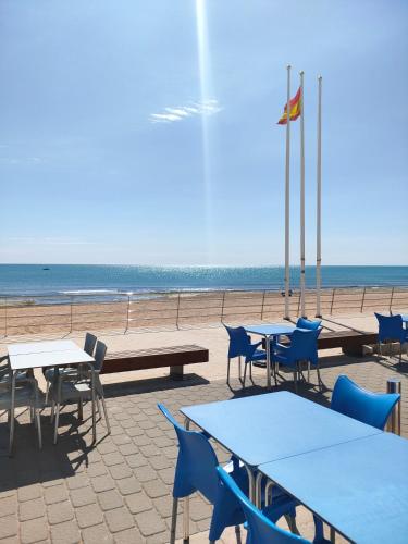 Exterior view, Hostal Alba in Torrevieja