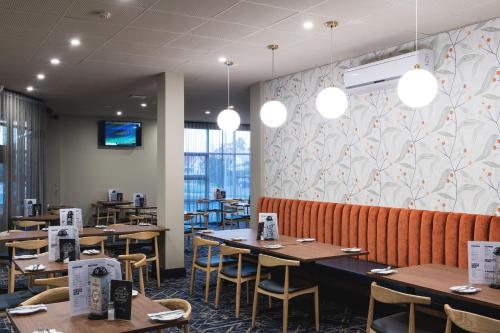 Étterem, Nightcap at Hendon Hotel in West Lakes