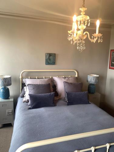 The Pink House - image 6