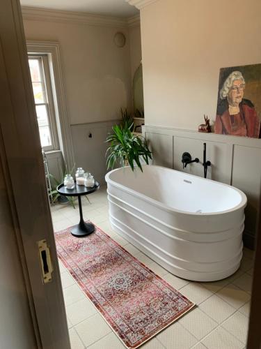 The Pink House - image 14